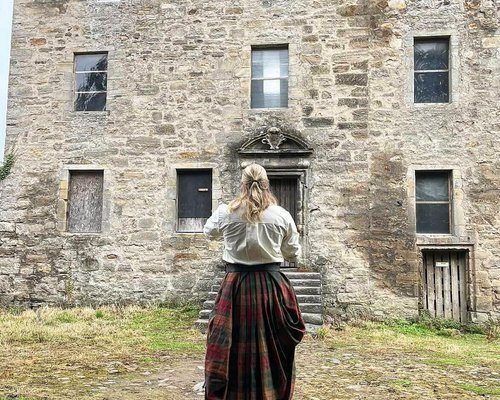 tartan-viking-at-lallybroch